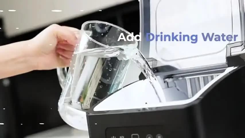 新款厨房智能小型制冰机 智能自动家用制冰机 独立水箱